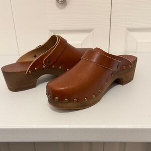 BOSABO Women’s Brown Leather Clogs with Wooden Heel / Brand new, never worn